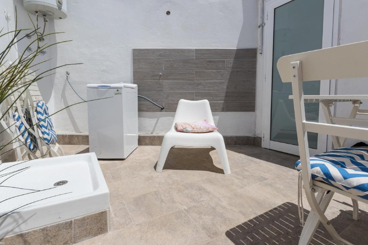 Triplex Young Fantasy Playa de las Americas (Tenerife) Exterior photo